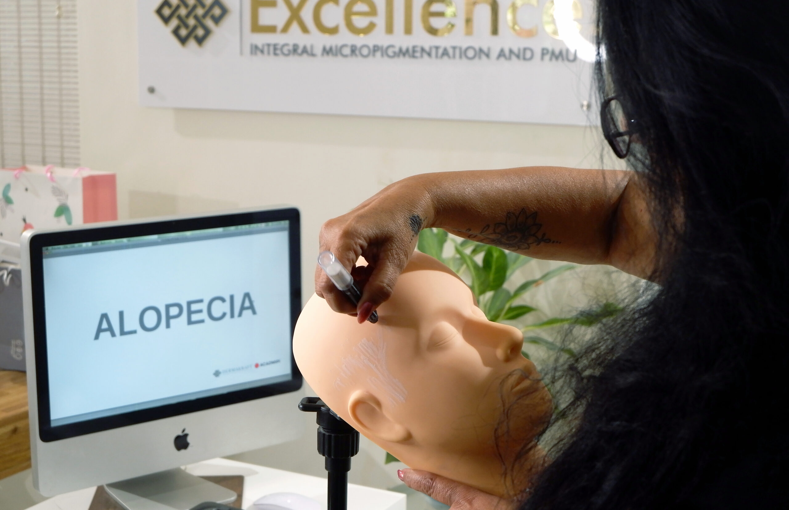 Follicraft Scalp Micrpigmentation training courses India